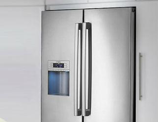Холодильник Bosch протекает